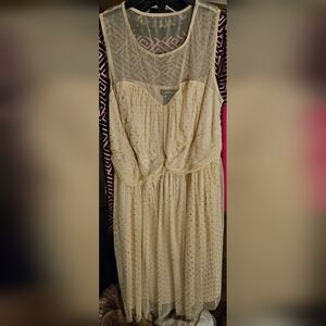 Elegant Sleeveless Dress